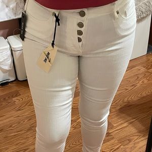 Miss Me white jeans